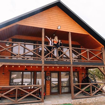Перлина Буковини Lipovans Exteriör bild