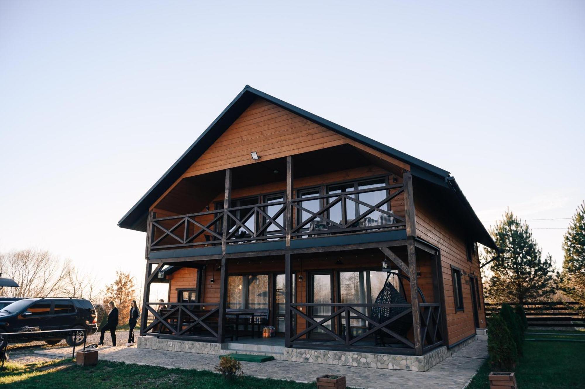 Перлина Буковини Lipovans Exteriör bild